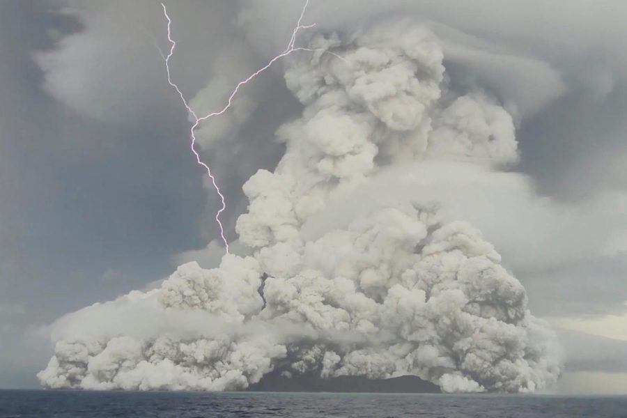 One of the lightning sightings during Tongas volcanic eruption.